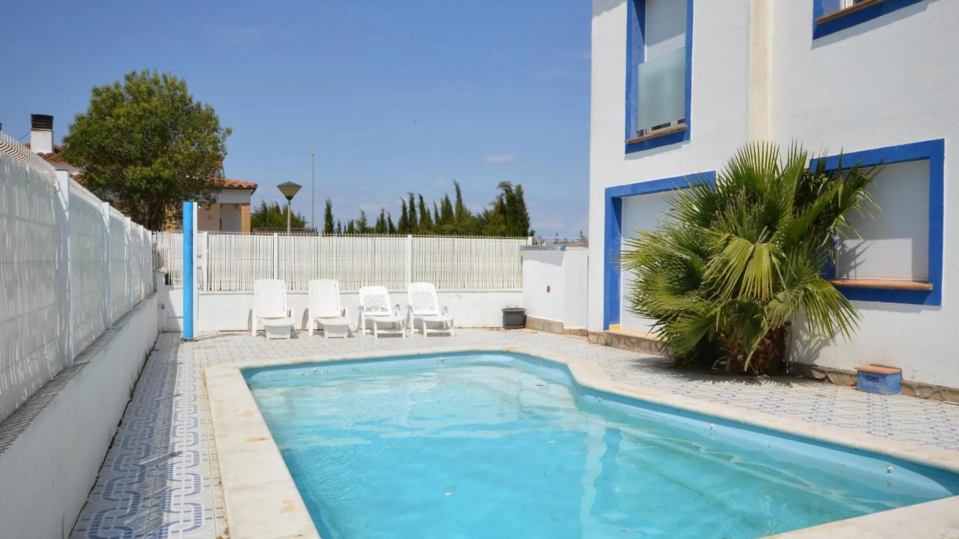 Casa De Vacaciones Con Piscina, Jardin, A.A, Barbacoa, Wifi Y Parking, Cerca De La Playa - Es-89-78 Sant Pere Pescador 0*,  Spagna