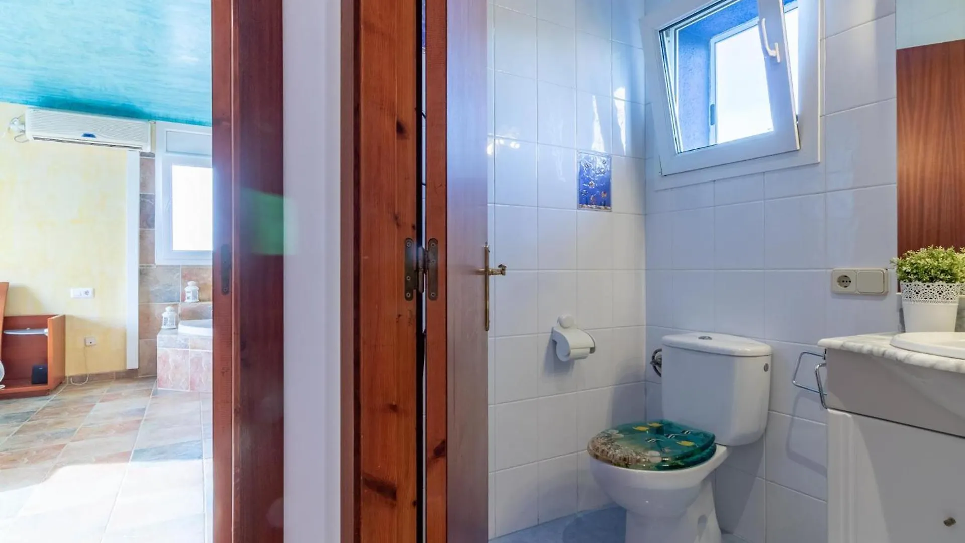 Casa vacanze Casa De Vacaciones Con Piscina, Jardin, A.A, Barbacoa, Wifi Y Parking, Cerca De La Playa - Es-89-78 Sant Pere Pescador Spagna